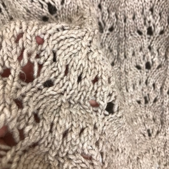 American Eagle Outfitter Knit Sweater Medium - Picture 5 of 7